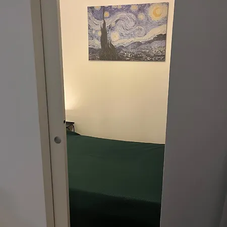 Vincent In Downtown At Plac Konstytucji Warsaw