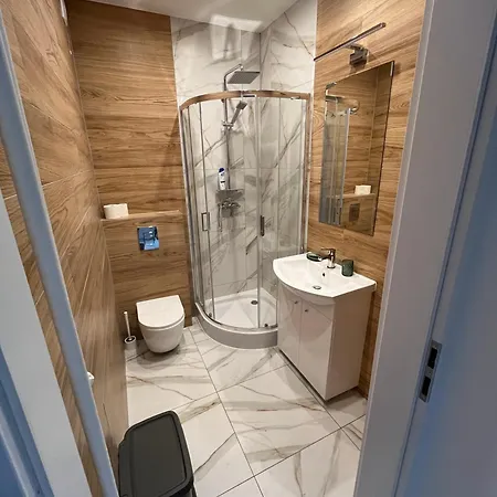 Vincent In Downtown At Plac Konstytucji